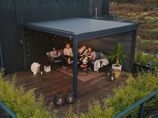 Pergola avec plantes 